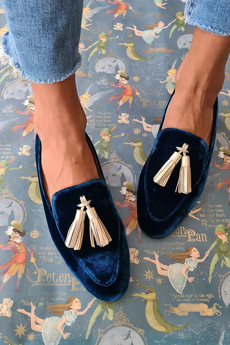 Midnight Elegance | Loafers with Champagne Tassels